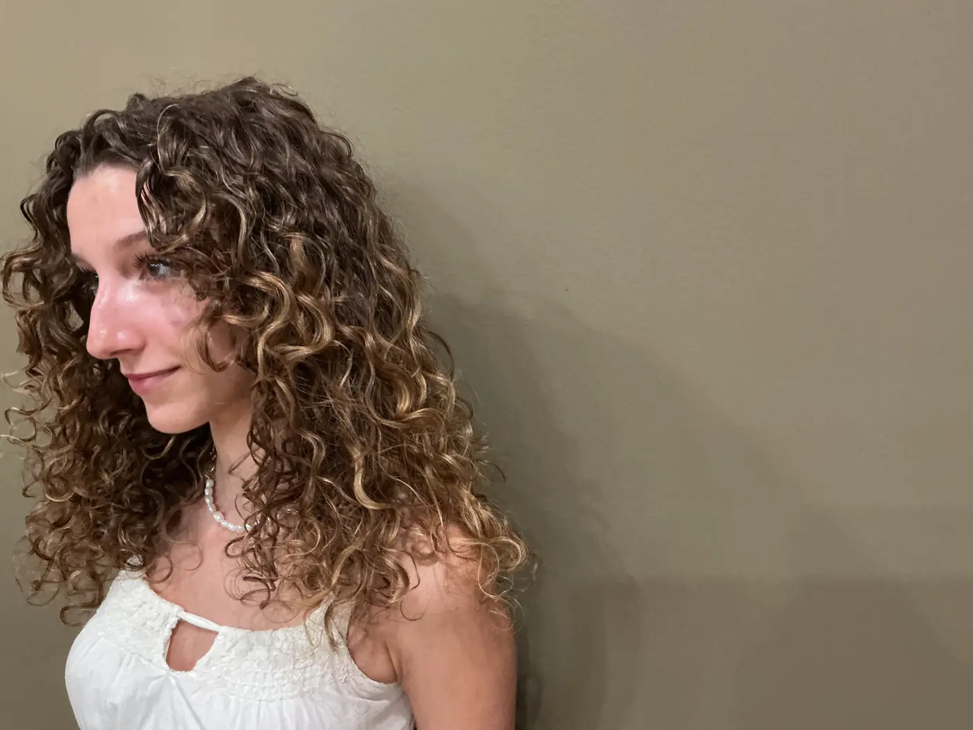 Defined curls after a dry cut.