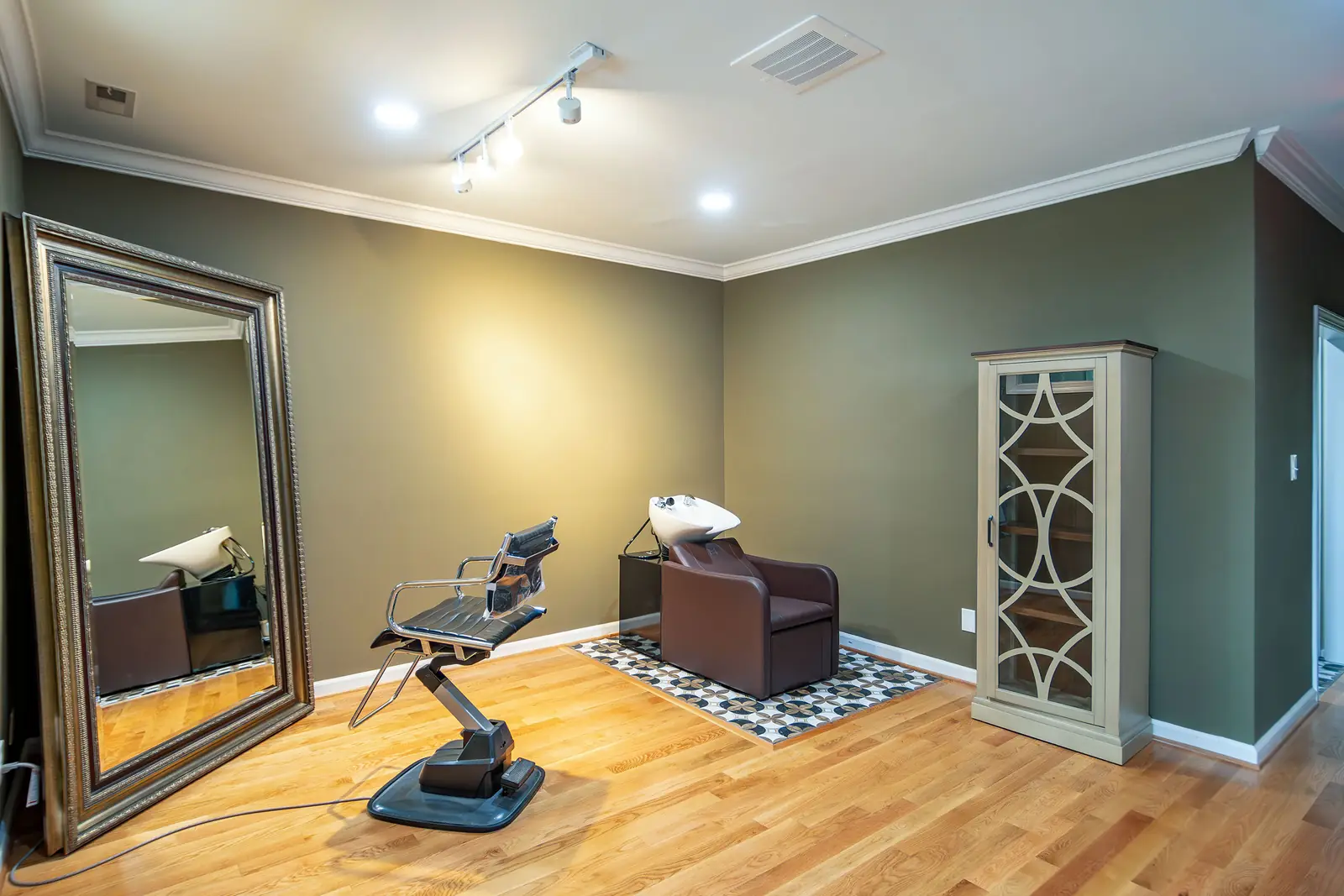 Patrick McGuire's room, where the work in these reviews was done.